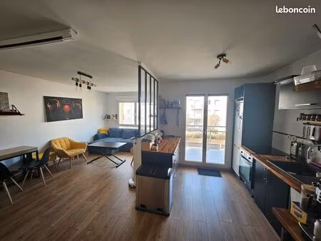 appt t2 ile de nantes au calme avec grand balcon  parking et parc à proximité