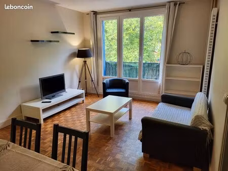 t2 meublé nantes avec parking couvert - 47 m² - lumineux