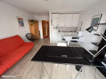 strasbourg esplanade – studio meublé lumineux avec balcon – face facs– particulier
