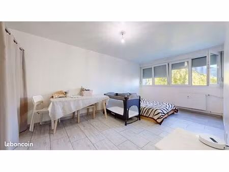 appartement 1 pièce 41 m²