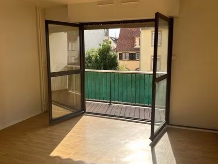 appartement t2 de 45m2 balcon à saint florent