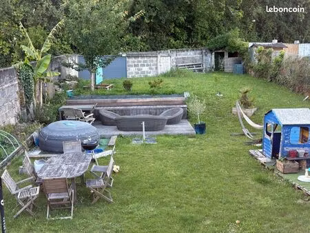 maison de ville 112 m² – centre-ville d’auray (56) – jardin 453 m² – sans frais d’agence