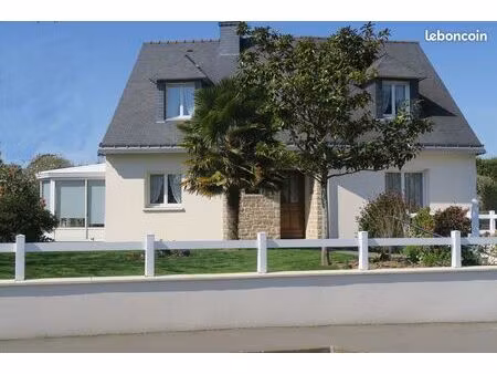 maison. 5pièces dont 3 chambres : 119m2