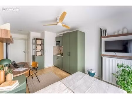 studio 1 pièce 18 m²