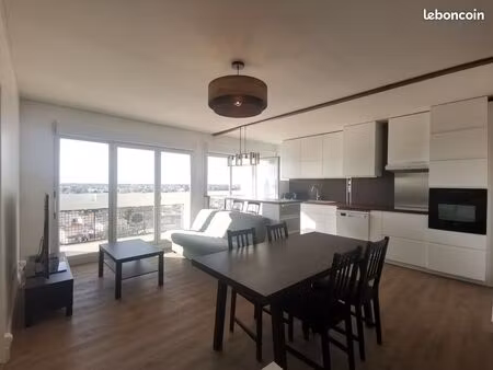 mérignac : agréable appartement t4 meublé de 71m2  avec vue panoramique  à louer