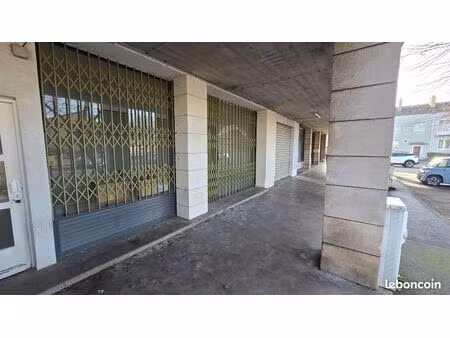 local commercial 45 m²