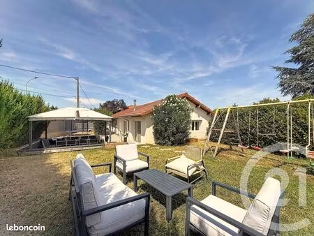 pavillon 5 pièces 92 m²