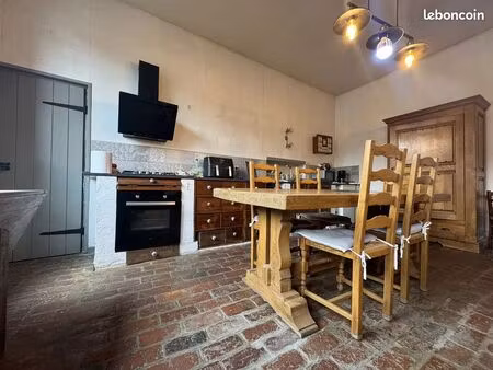 maison 5 pièces 146 m²