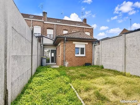 maison 4 pièces 85 m²