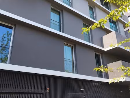 location appartement 2 pièces 46 m² à lille (59000)  870 €