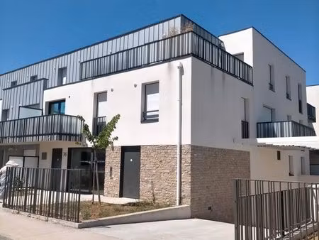 location t2 sautron