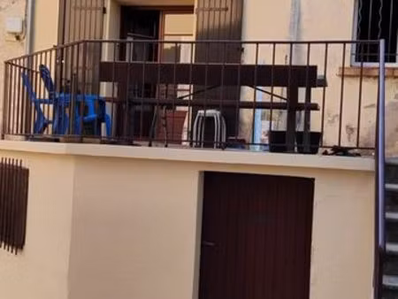 vends maison de village avec terrasse et jardin