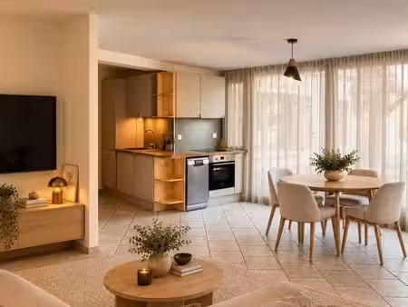 ? appartement rénové 56 m² – garage + parking – gare à 400 m – hoerdt