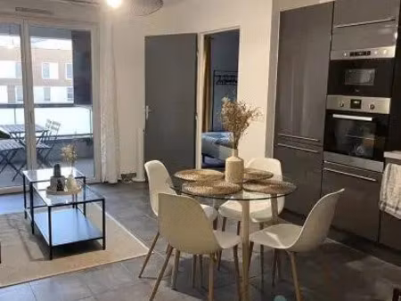location meublée appartement 2 pièces 36 m² à marseille 3ème (13003)  900 €