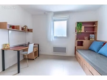 studio 1 pièce 19 m²