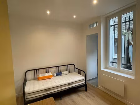 location meublée appartement 1 pièce 15 m² à paris 10ème (75010)  860 €