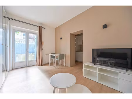 location meublée appartement 1 pièce 24 m² à saint-maur-des-fosses (94100)  890 €