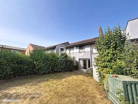 maison 5 pièces 80 m²