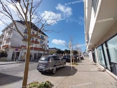 bureaux 57 m²