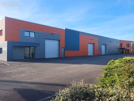 local 1701 m² les sorinieres