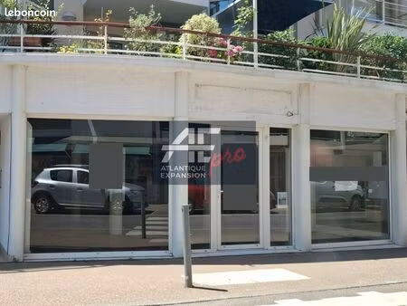 local commercial 89 m² pornichet