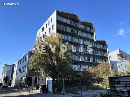bureau 167 m²