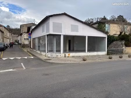 local commercial 110m2 sainte croix du mont libre