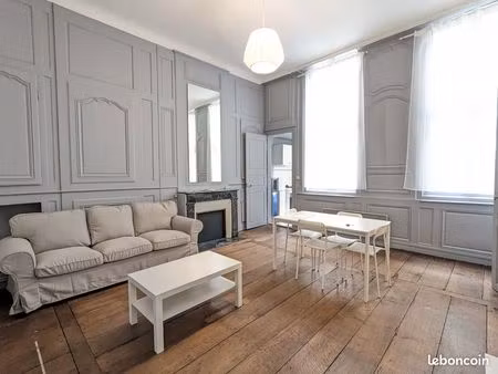 appartement 2 pièces 74 m²