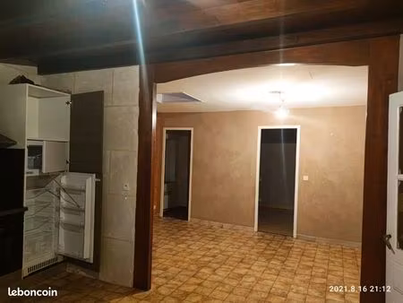 appartement t2 45m² environ