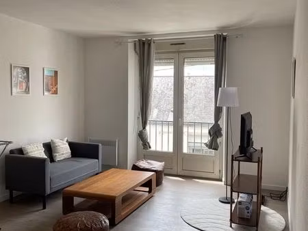 t2 meublé avec chambre – lumineux et clé en main