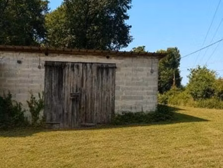 garage sécurisé à louer — hivernage moto — auriac (64450)