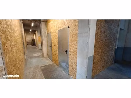 box de stockage - 6 m2
