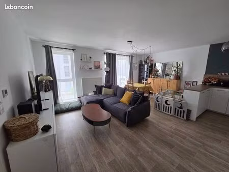 appartement t4 lumineux avec balcon et parking – emplacement idéal