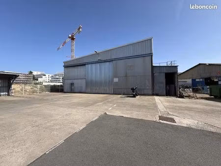 entrepôt 1295 m² mérignac