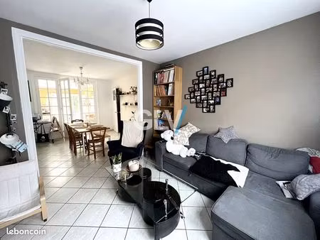 maison 6 pièces 105 m²