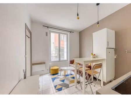 location meublée appartement 2 pièces 28 m² à paris 11ème (75011)  1 100 €