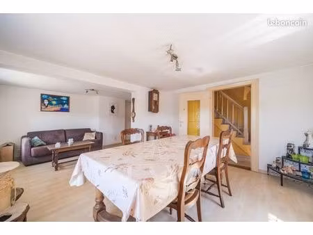 maison 4 pièces 138 m²