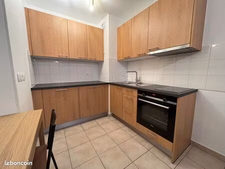 t2 meublé rénové de 37 m² avec balcon et garage – annemasse – disponible le 2 août