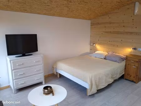 studio rez de jardin-calme et paisible
