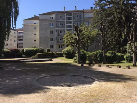location appartement 5 pièces 99 m² à strasbourg (67000)  1 240 €