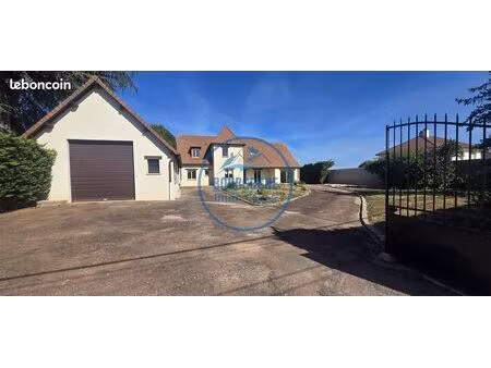 maison 7 pièces 200 m²