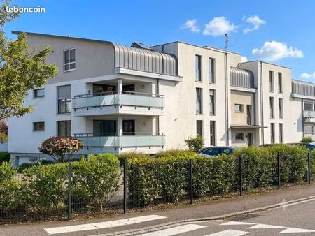 appartement 3 pièces – 80 m² avec terrasse  garage & énergie solaire