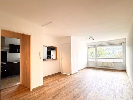 location appartement 4 pièces 80 m² à loos (59120)  1 490 €