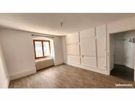 charmant t1 30m2 centre ville rdc