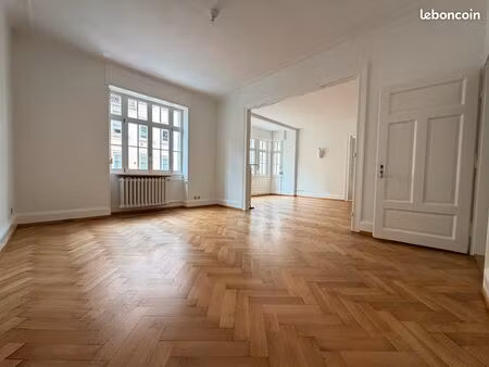 rue louis apfel: 5 pièces  3 chambres entièrement rénové