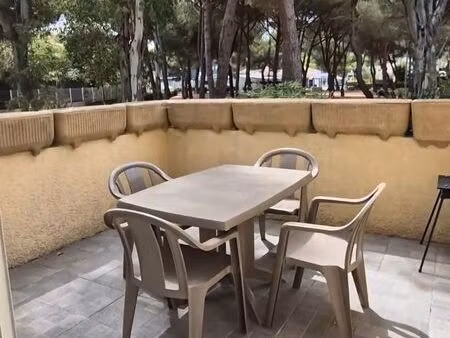 studio meublé avec grande terrasse – location étudiant (septembre à juin)