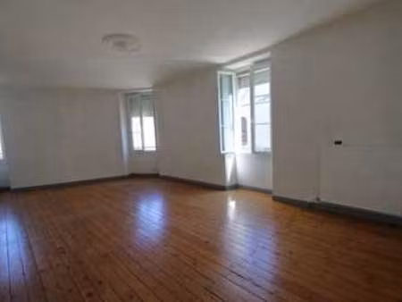 location appartement 3 pièces à mauves-sur-loire (44470) : à louer 3 pièces / 100m² mauves