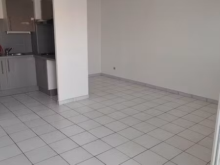location appartement f2