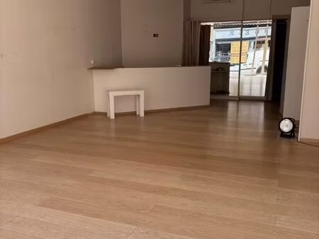 local commercial 75 m² cambrai