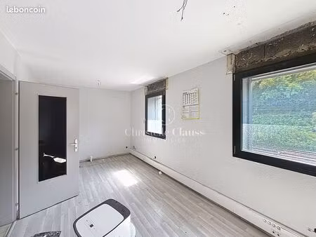 local commercial 90 m² illfurth